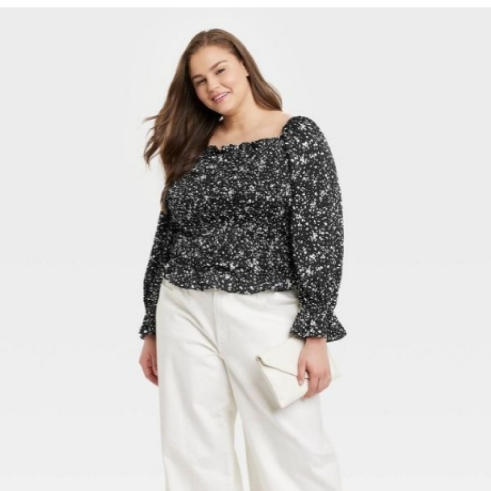 NWT SMOCKED TOP SMALL